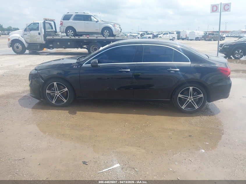 2021 Mercedes-Benz A 220 VIN: W1K3G4EB1MJ300601 Lot: 44825007