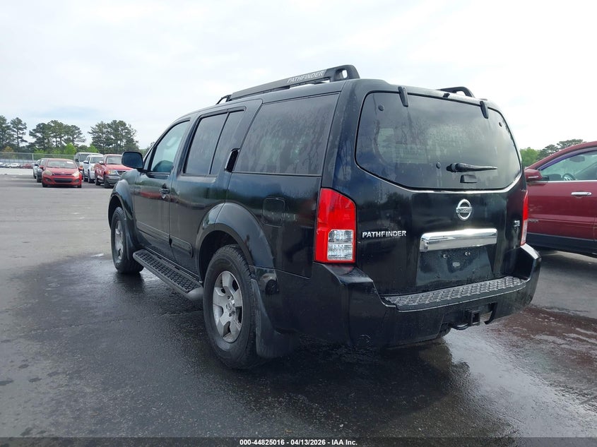 2005 Nissan Pathfinder Se