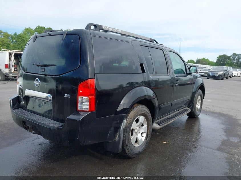 2005 Nissan Pathfinder Se