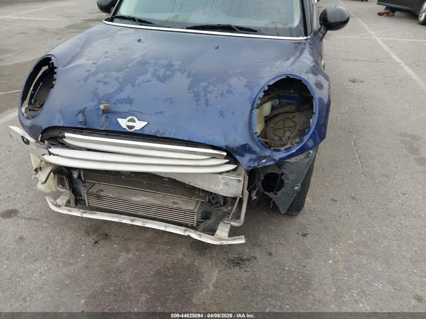 2015 Mini Hardtop Cooper VIN: WMWXM5C5XFT939393 Lot: 44825094