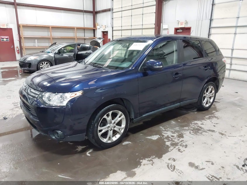 2014 Mitsubishi Outlander Se
