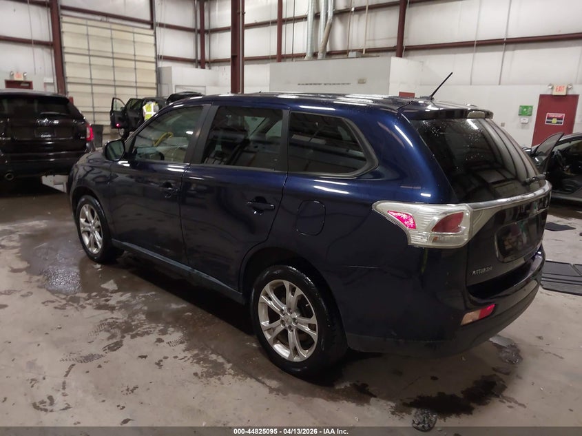 2014 Mitsubishi Outlander Se
