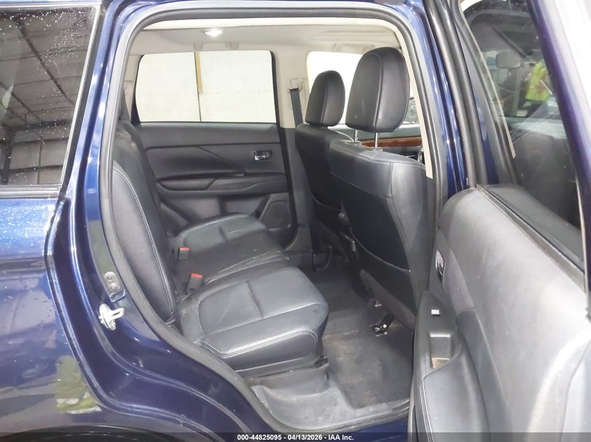 2014 Mitsubishi Outlander Se VIN: JA4AZ3A37EZ017945 Lot: 44825095