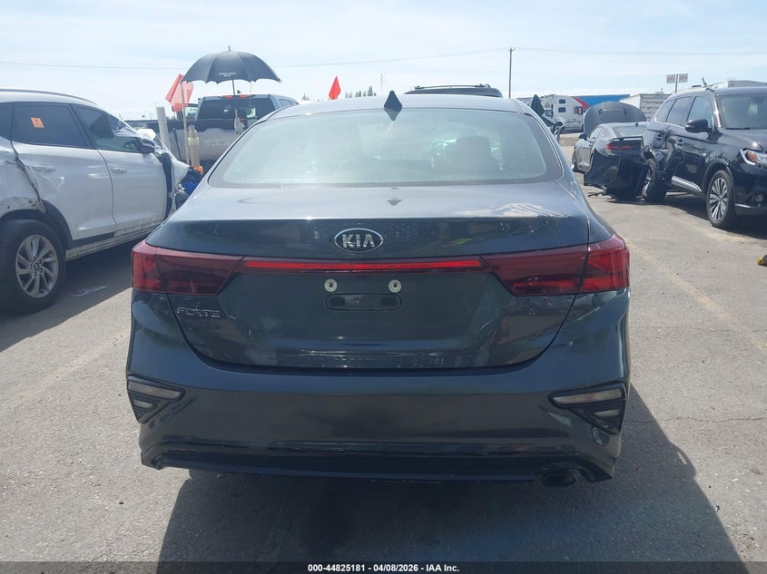 VIN 3KPF24AD4ME349737 2021 KIA FORTE LXS