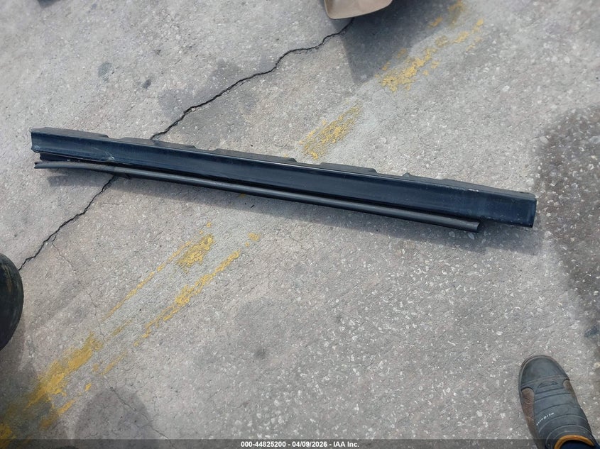 2011 Buick Lucerne Cxl VIN: 1G4HC5EM5BU102775 Lot: 44825200