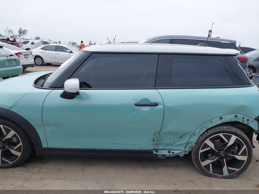 2025 Mini Hardtop Cooper S VIN: WMW23GD01S2W96066 Lot: 44825375