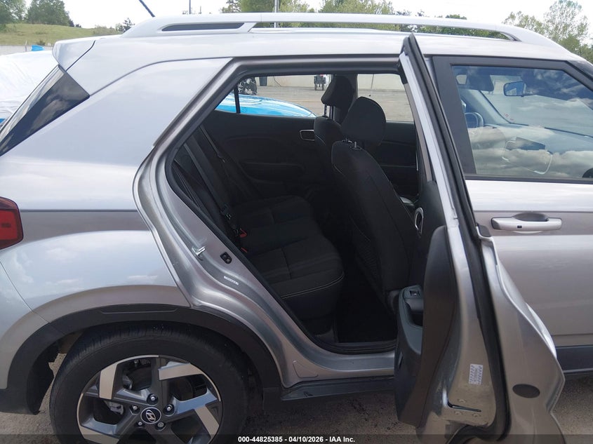 2024 Hyundai Venue Sel VIN: KMHRC8A30RU311340 Lot: 44825385