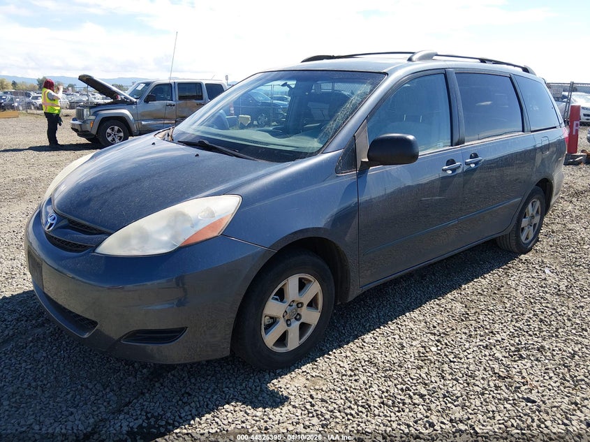 2009 Toyota Sienna Le
