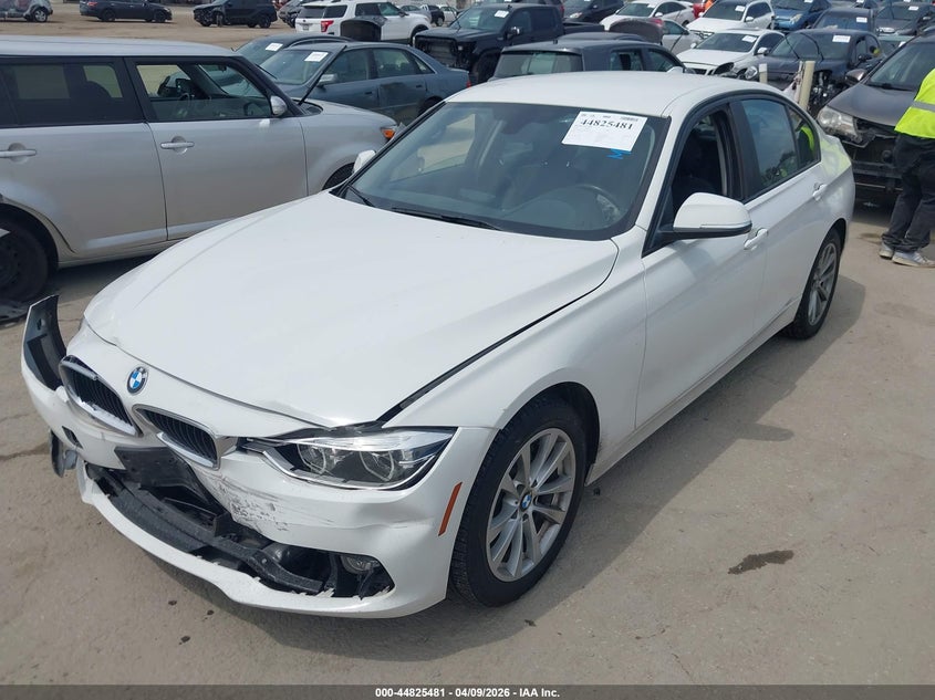 2018 BMW 3er 2.0 320I white Lot 111044825481 Vin WBA8E1G58JNU89051