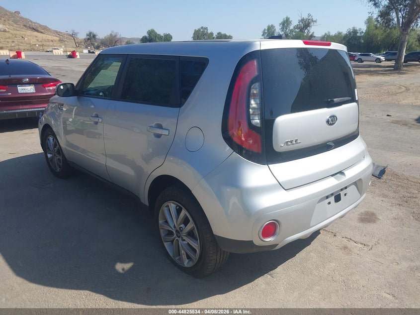 2019 KIA SOUL auction photo 3