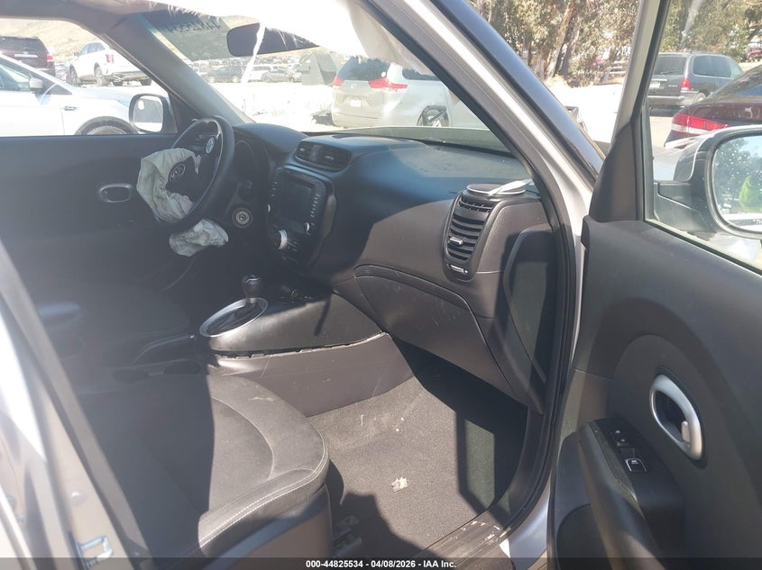 2019 KIA SOUL auction photo 5