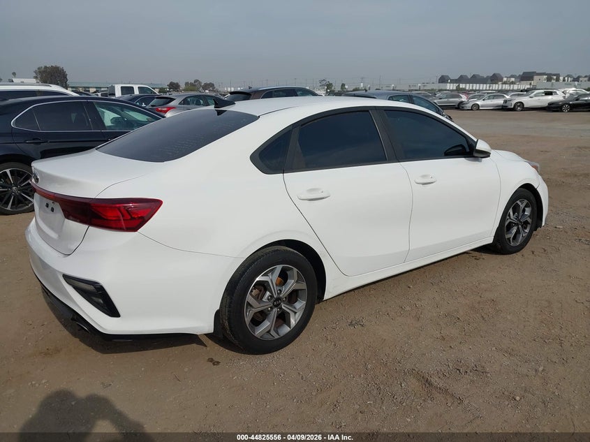 2019 Kia Forte 2.0 Lxs white Lot 111044825556 Vin 3KPF24AD2KE070686
