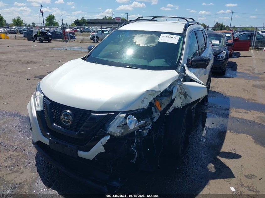 2018 Nissan Rogue Sv