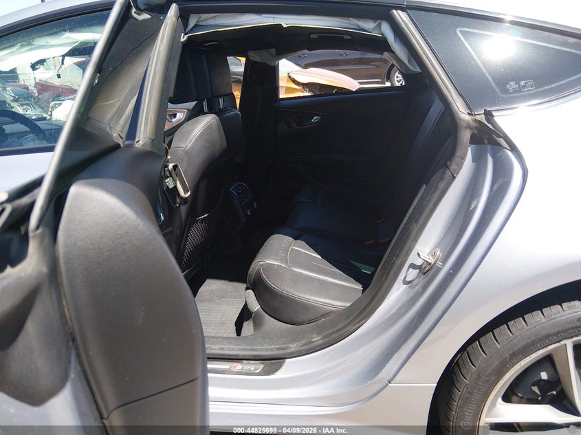 2016 AUDI A7 auction photo 8