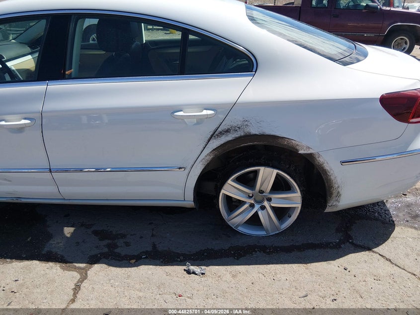 2016 Volkswagen Cc 2.0T Sport VIN: WVWBP7AN4GE502417 Lot: 44825701