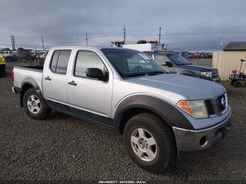 2005 NISSAN FRONTIER SE