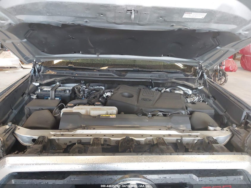 2022 Toyota Tundra Limited VIN: 5TFJA5DB2NX042100 Lot: 44825793