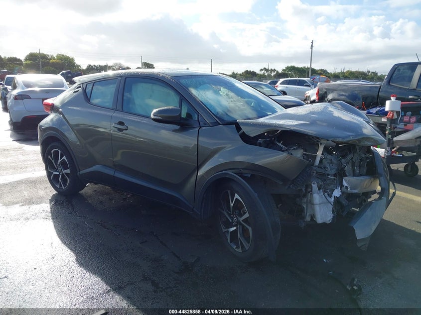 2021 Toyota C-Hr Xle