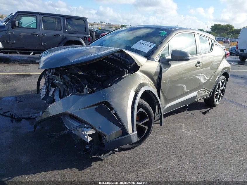2021 Toyota C-Hr Xle