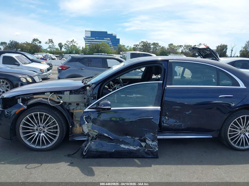 2022 Mercedes-Benz S 580 4Matic VIN: W1K6G7GB6NA160655 Lot: 44825925