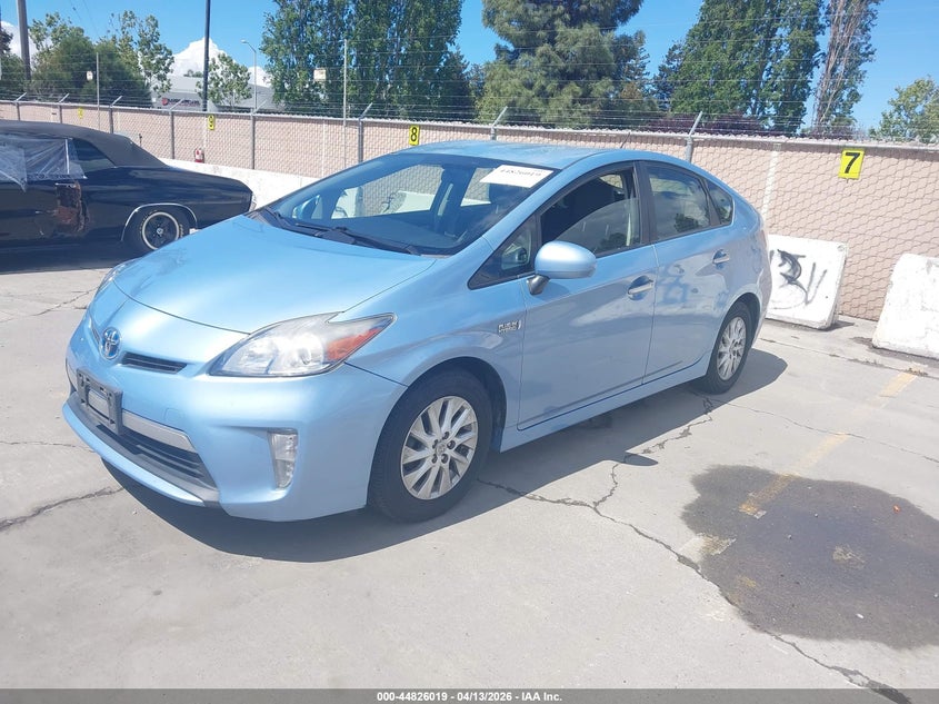 2014 Toyota Prius 1.8 Plug-In blue Lot 111044826019 Vin JTDKN3DP9E3061436
