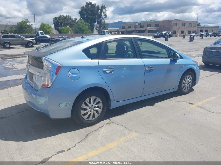 2014 Toyota Prius 1.8 Plug-In blue Lot 111044826019 Vin JTDKN3DP9E3061436