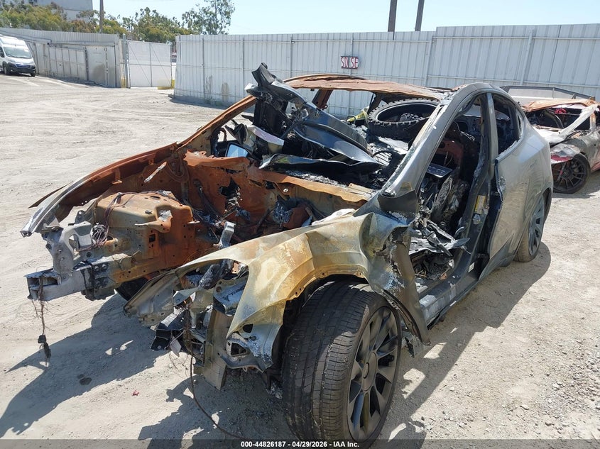 Vin: 7saygded5sf227032, lot: 45323485, tesla model y rwd 20252