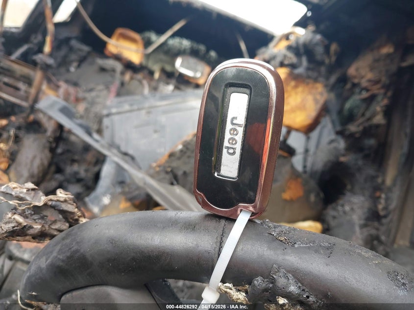 2017 Jeep Renegade Limited 4X4 VIN: ZACCJBDB7HPE45570 Lot: 44826292