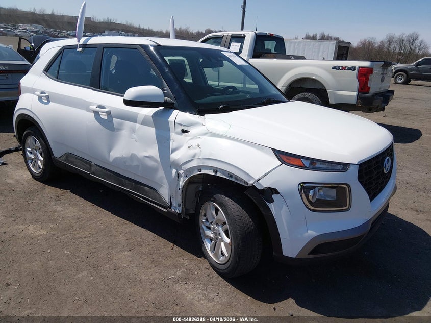2022 Hyundai Venue Se VIN: KMHRB8A37NU202175 Lot: 44826388