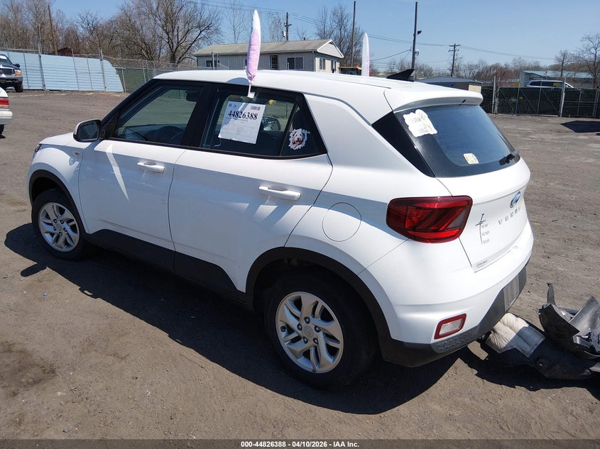 2022 Hyundai Venue Se VIN: KMHRB8A37NU202175 Lot: 44826388
