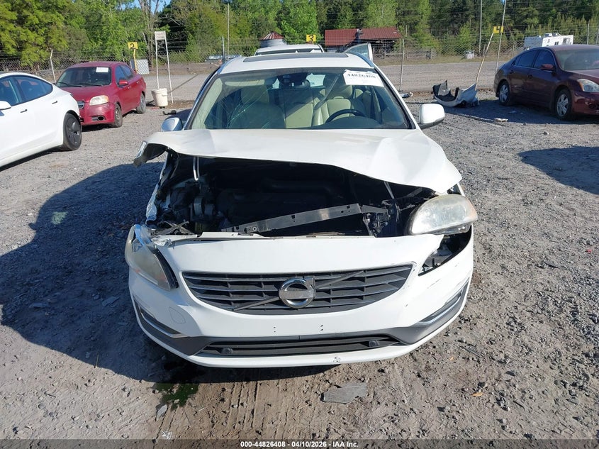 2015 Volvo V60 T5 Platinum VIN: YV1612SD3F1193597 Lot: 44826408