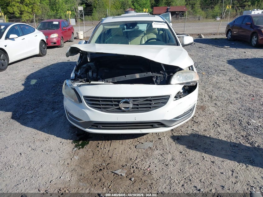 2015 Volvo V60 T5 Platinum VIN: YV1612SD3F1193597 Lot: 44826408