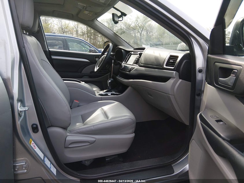 2016 Toyota Highlander Xle V6