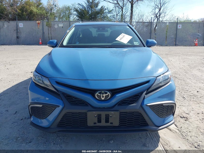 TOYOTA CAMRY - zdjęcie 13