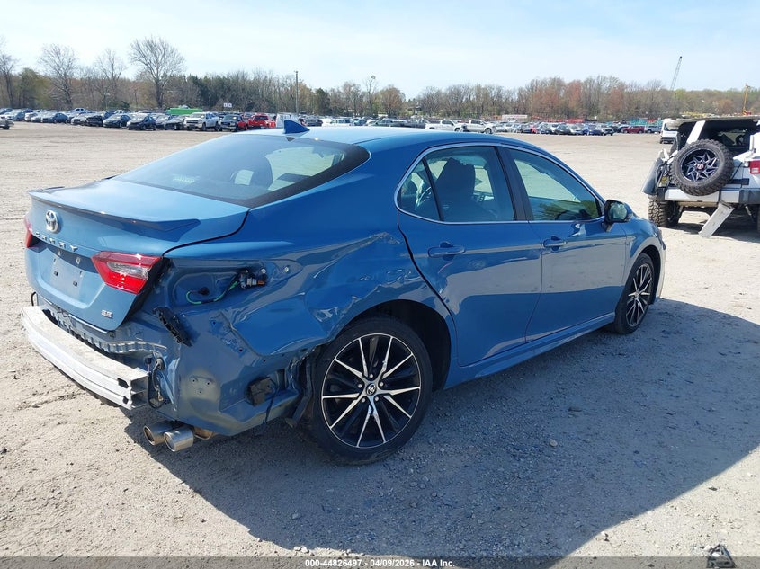 TOYOTA CAMRY - zdjęcie 4