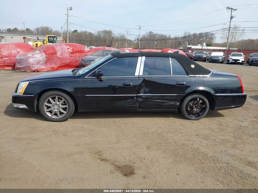 2011 Cadillac Dts Luxury Collection VIN: 1G6KD5E69BU123141 Lot: 44826581