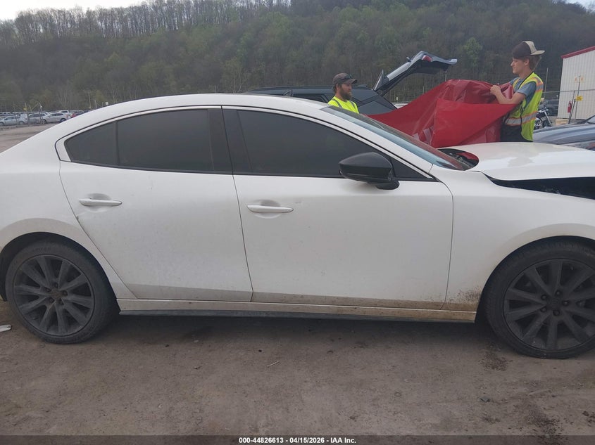 2022 Mazda Mazda3 Premium Plus VIN: 3MZBPBEY5NM307079 Lot: 44826613