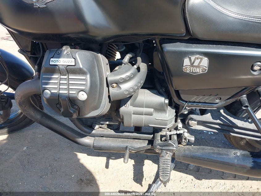 2021 Moto Guzzi V7 Stone VIN: ZGUKZUA05MM000396 Lot: 44826685