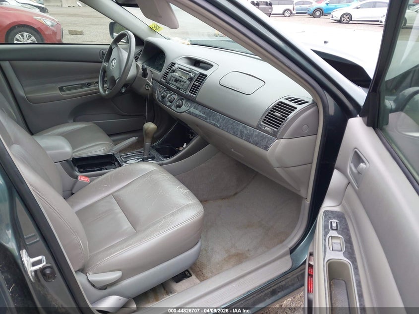 2004 Toyota Camry Le