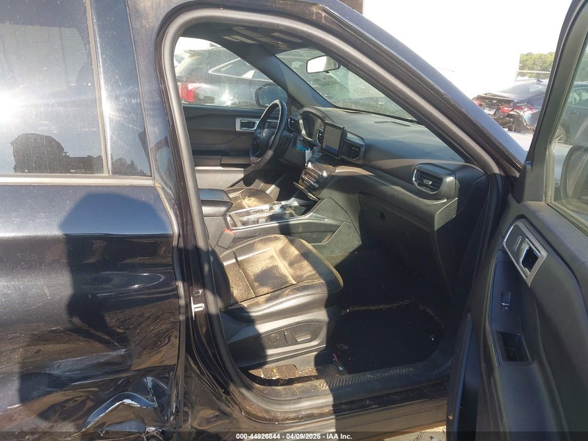 1FMSK7DH5LGB06057 2020 Ford Explorer 2.3 Xlt black