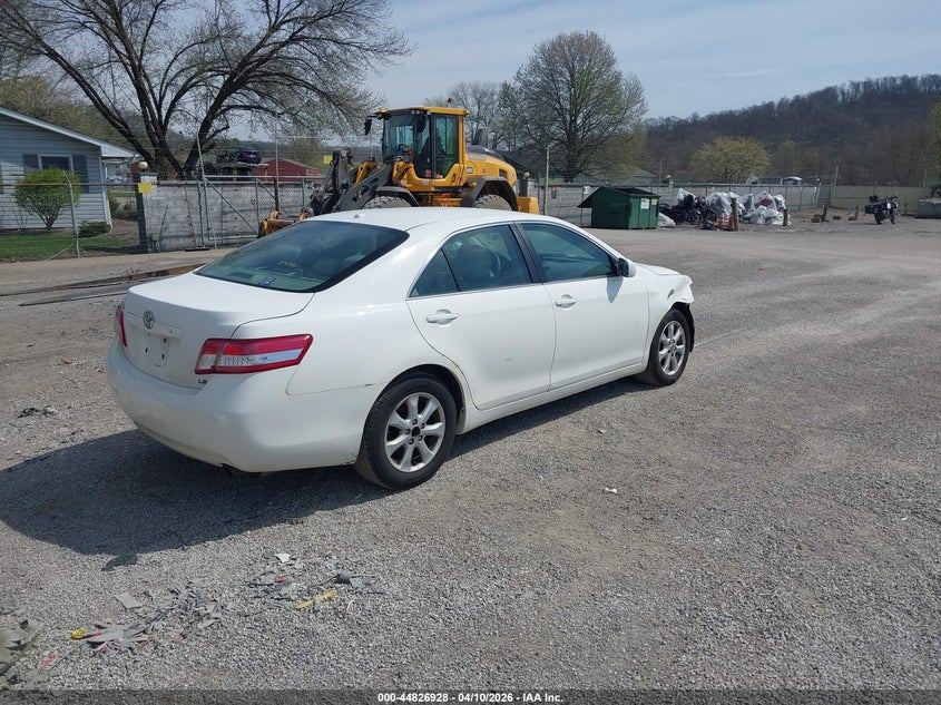 2011 Toyota Camry Le