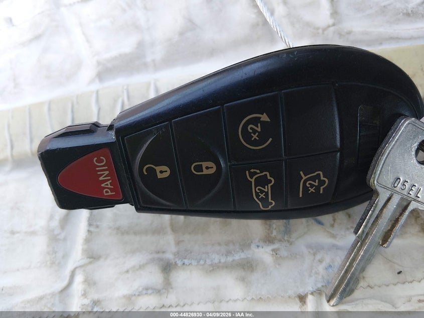 2008 Jeep Commander Overland VIN: 1J8HG68218C230236 Lot: 44826930