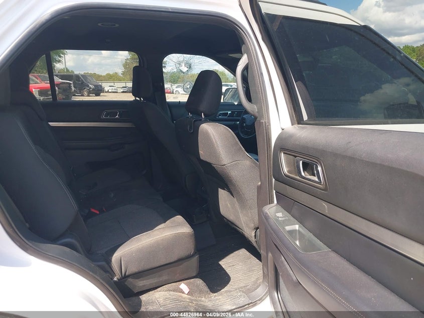 2019 Ford Explorer 3.5 Xlt white Lot 111044826964 Vin 1FM5K7D8XKGA88456
