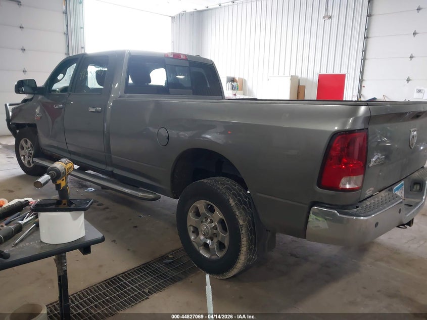 3C63D3HL6CG325311 2012 Ram 3500 Ram Slt grey