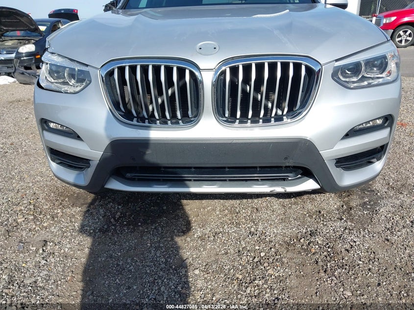 2020 BMW X3 2.0 xDrive30I silver Lot 111044827085 Vin 5UXTY5C00L9D35551