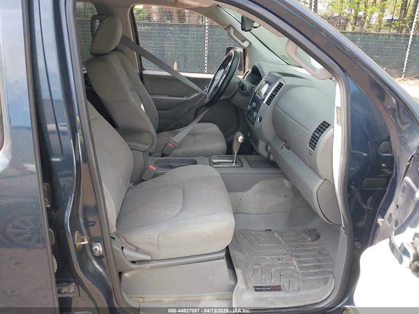 2015 Nissan Frontier Sv