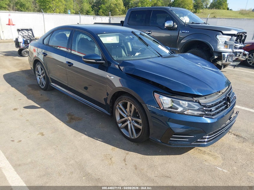 2018 Volkswagen Passat 2.0T R-Line/2.0T S