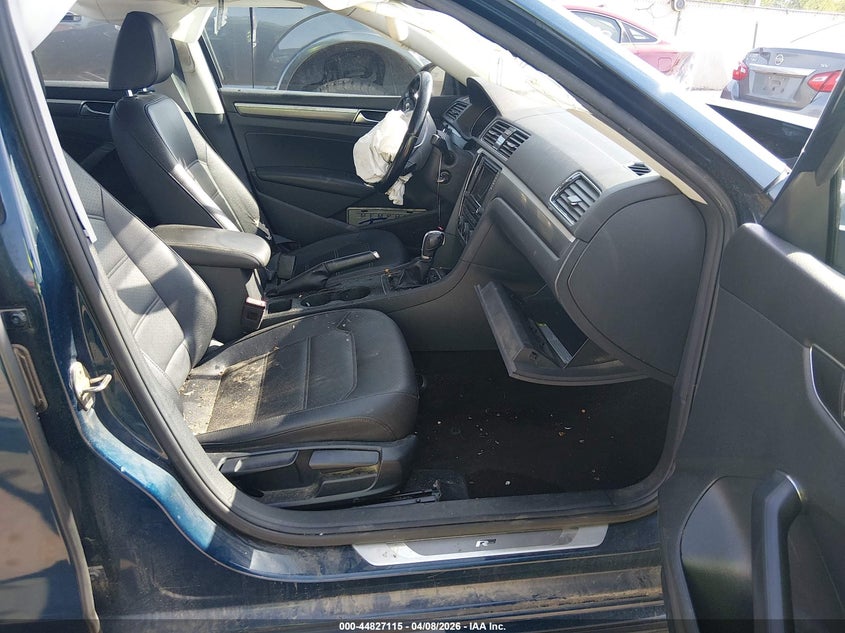 2018 Volkswagen Passat 2.0T R-Line/2.0T S