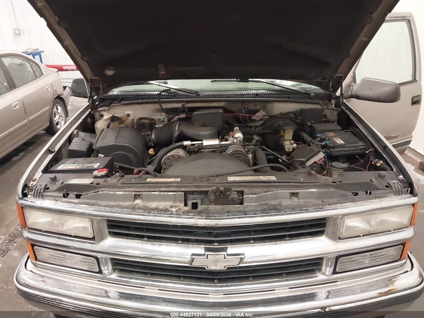 1999 Chevrolet Suburban 1500 Lt VIN: 3GNFK16R5XG144446 Lot: 44827121