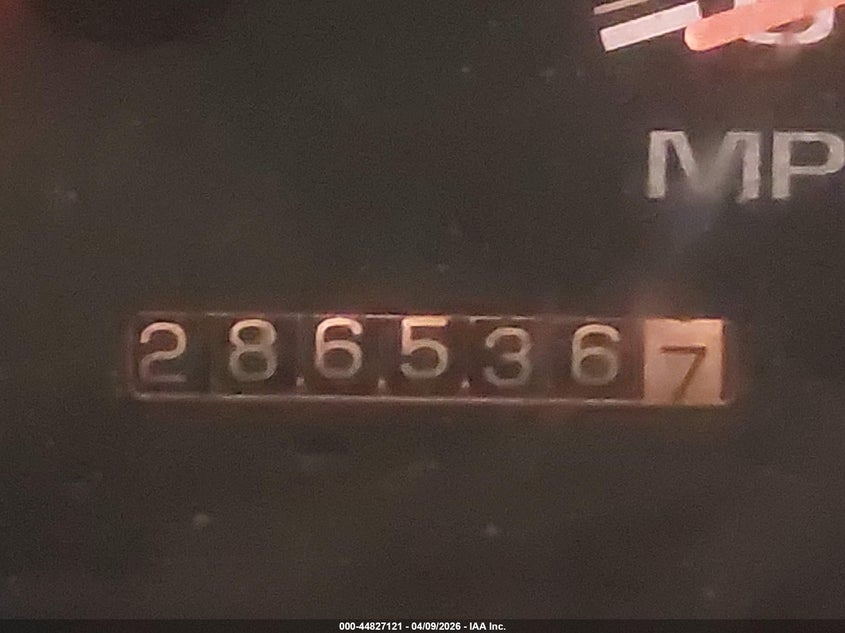 1999 Chevrolet Suburban 1500 Lt VIN: 3GNFK16R5XG144446 Lot: 44827121